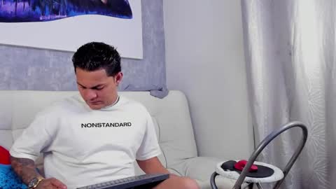 Snapshot of damon_storm chatting on 03/20/26, 03:11 DAMON online show from 03/20/26, 03:11