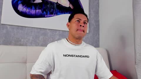 Snapshot of damon_storm chatting on 03/26/26, 09:59 DAMON online show from 03/26/26, 09:59