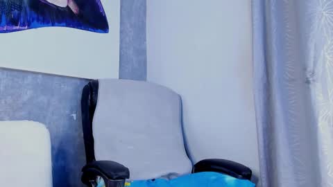 Snapshot of damon_storm chatting on 03/27/26, 08:59 DAMON online show from 03/27/26, 08:59