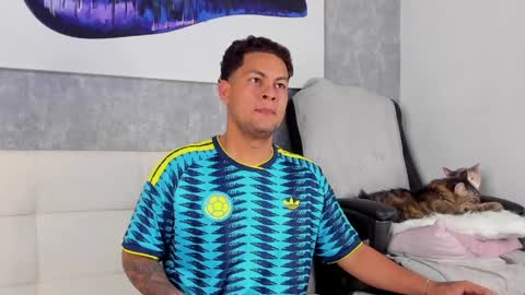 Snapshot of damon_storm chatting on 04/16/26, 10:27 DAMON online show from 04/16/26, 10:27