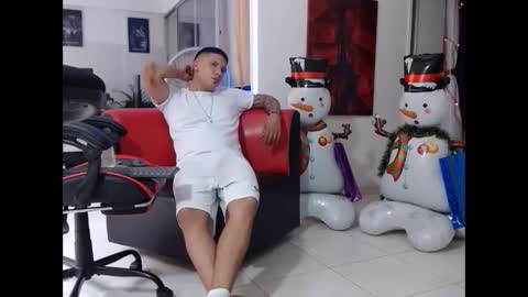 damyan_2003 online show from 12/24/24, 04:51