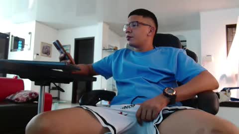 damyan_2003 online show from 05/23/26, 07:18