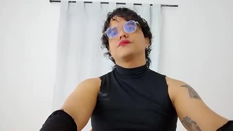 Snapshot of dan_blous chatting on 02/03/26, 12:53 Diane Blosson online show from 02/03/26, 12:53