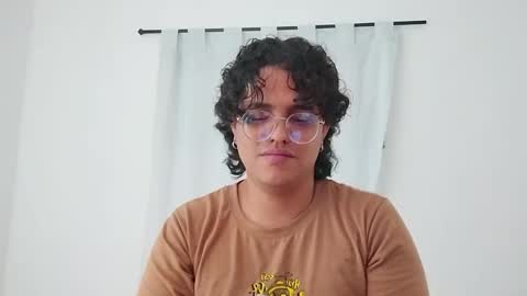 Snapshot of dan_blous chatting on 02/07/26, 01:42 Diane Blosson online show from 02/07/26, 01:42