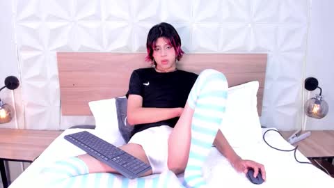 D A N online show from 11/25/25, 01:05