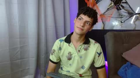 Snapshot of dan_sweetboy chatting on 10/24/25, 09:55 Daniel online show from 10/24/25, 09:55