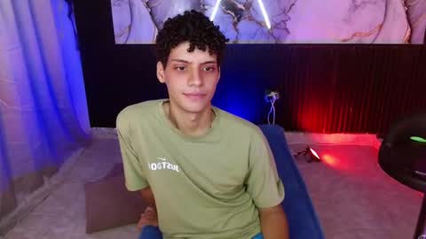 Snapshot of dan_sweetboy chatting on 11/01/25, 09:17 Daniel online show from 11/01/25, 09:17