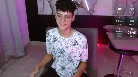 Snapshot of dan_sweetboy chatting on 11/16/25, 09:31 Daniel online show from 11/16/25, 09:31