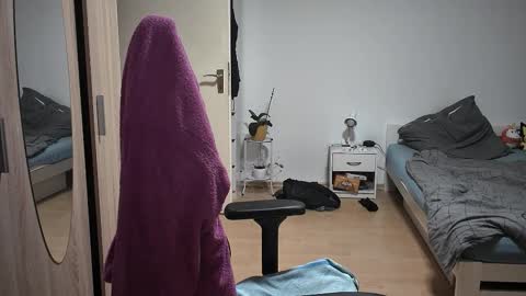 King Dan online show from 09/13/25, 06:40