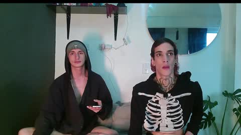 Snapshot of dan_yagami chatting on 01/26/25, 09:51 Dan and Noah online show from 01/26/25, 09:51