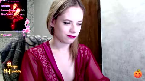 Snapshot of dana_smilex chatting on 10/30/25, 06:41 Dana SmileX online show from 10/30/25, 06:41