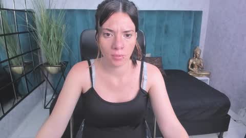 Danaa Rey online show from 01/14/26, 12:00