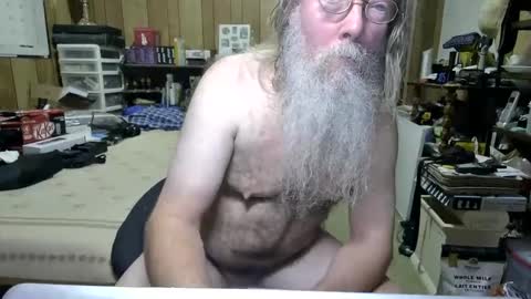 Snapshot of danagm chatting on 12/16/24, 06:49 Dana online show from 12/16/24, 06:49