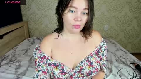 danajhonson online show from 01/02/25, 02:43