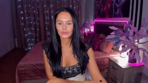 DanaMiers online show from 11/18/25, 03:56