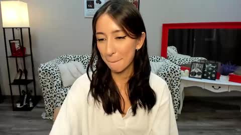 DanaRoges online show from 06/05/26, 07:03