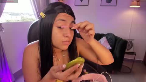 Dandara   online show from 12/14/25, 07:07