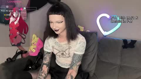dandelion_sea online show from 05/13/26, 05:32