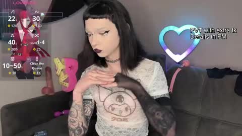 dandelion_sea online show from 05/17/26, 03:52