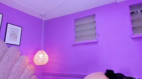 Snapshot of danee_19 chatting on 12/18/24, 10:30 Daniela online show from 12/18/24, 10:30