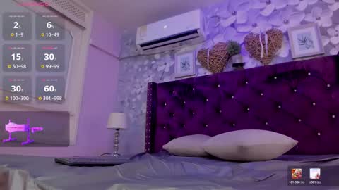 Snapshot of danee_19 chatting on 02/06/26, 11:35 Daniela online show from 02/06/26, 11:35