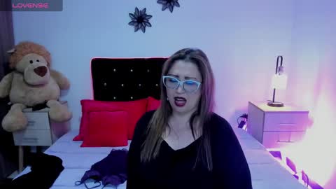 Snapshot of danevagw chatting on 12/27/24, 10:26 danevagw online show from 12/27/24, 10:26