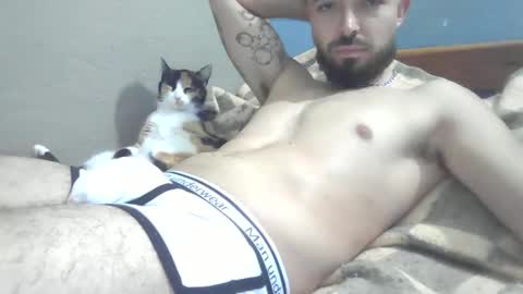 Snapshot of dani3l9905 chatting on 10/18/25, 05:10 dani3l9905 online show from 10/18/25, 05:10