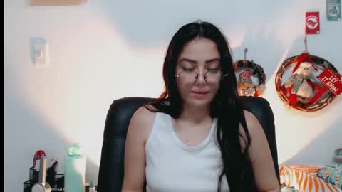 dani y jocelyn online show from 12/23/24, 08:03