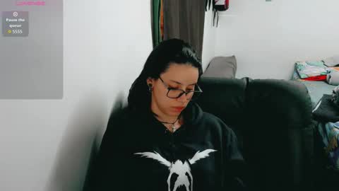 dani y jocelyn online show from 10/17/25, 08:22