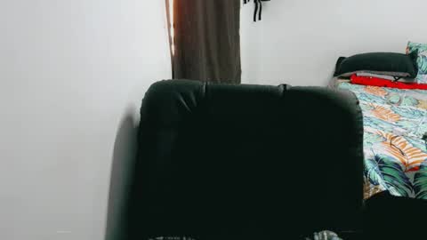 dani y jocelyn online show from 11/10/25, 07:24