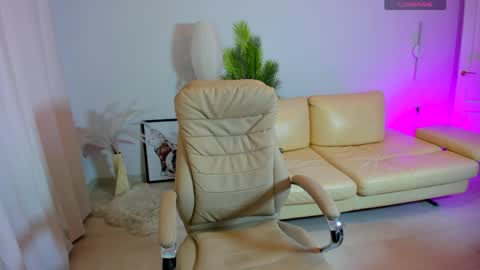 dani_kittys online show from 05/23/26, 08:40