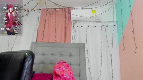 Snapshot of dani_lue chatting on 12/31/24, 11:20 dani_lue online show from 12/31/24, 11:20