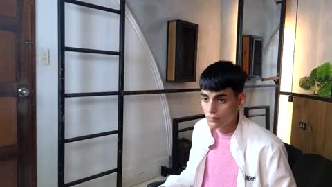 dani_mc online show from 12/19/25, 11:39