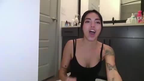 Snapshot of danidivina777 chatting on 10/04/25, 09:35 danidivina777 online show from 10/04/25, 09:35