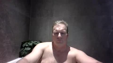 daniel0805 online show from 01/16/26, 04:11