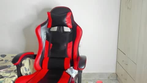 DANIEL online show from 11/26/25, 04:52