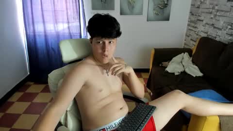 daniel_leon_c online show from 05/30/26, 06:27
