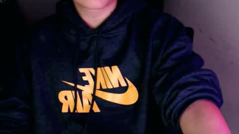 daniel_ruis16 online show from 12/12/24, 01:49