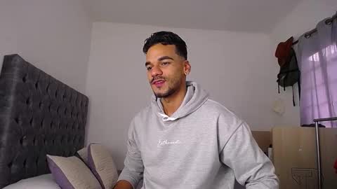 Daniel Sherlock online show from 02/07/26, 01:04