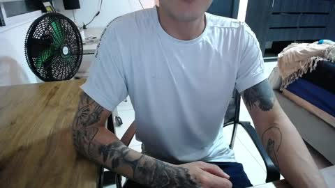 daniel_velez26 online show from 03/31/26, 04:57