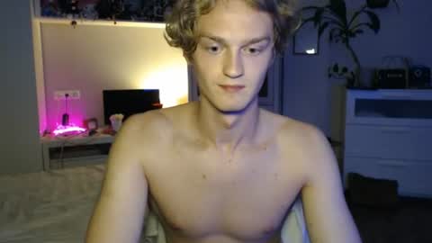 Snapshot of daniel_yumm chatting on 07/19/26, 08:45 Daniel online show from 07/19/26, 08:45