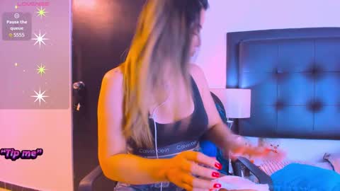 daniela online show from 03/10/25, 05:29