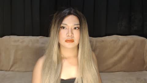 Elodie online show from 12/12/24, 05:59