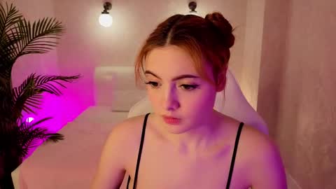 Daniela online show from 11/20/25, 01:22