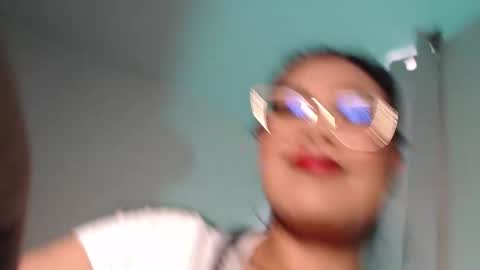 Lucia online show from 09/18/25, 05:48