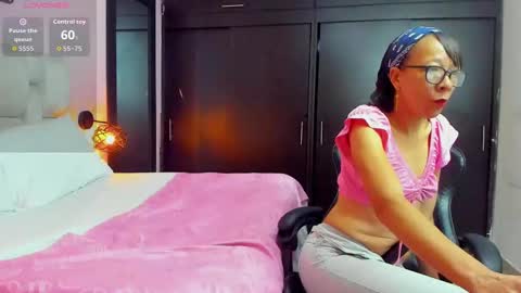 lorena online show from 09/17/25, 09:38