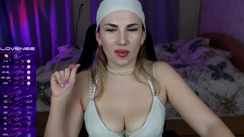 Snapshot of danielacooperx chatting on 02/23/25, 04:46 Daniela Cooper online show from 02/23/25, 04:46