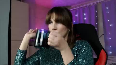 Snapshot of danielacooperx chatting on 10/12/25, 05:12 Daniela Cooper online show from 10/12/25, 05:12