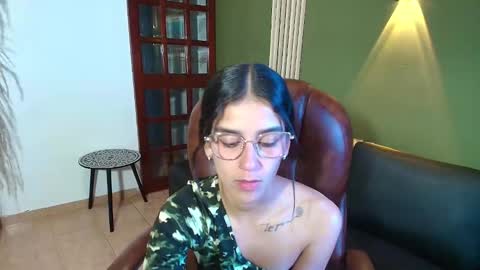 danielamonroe online show from 10/21/25, 09:15