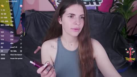 danielareign online show from 11/16/25, 01:49